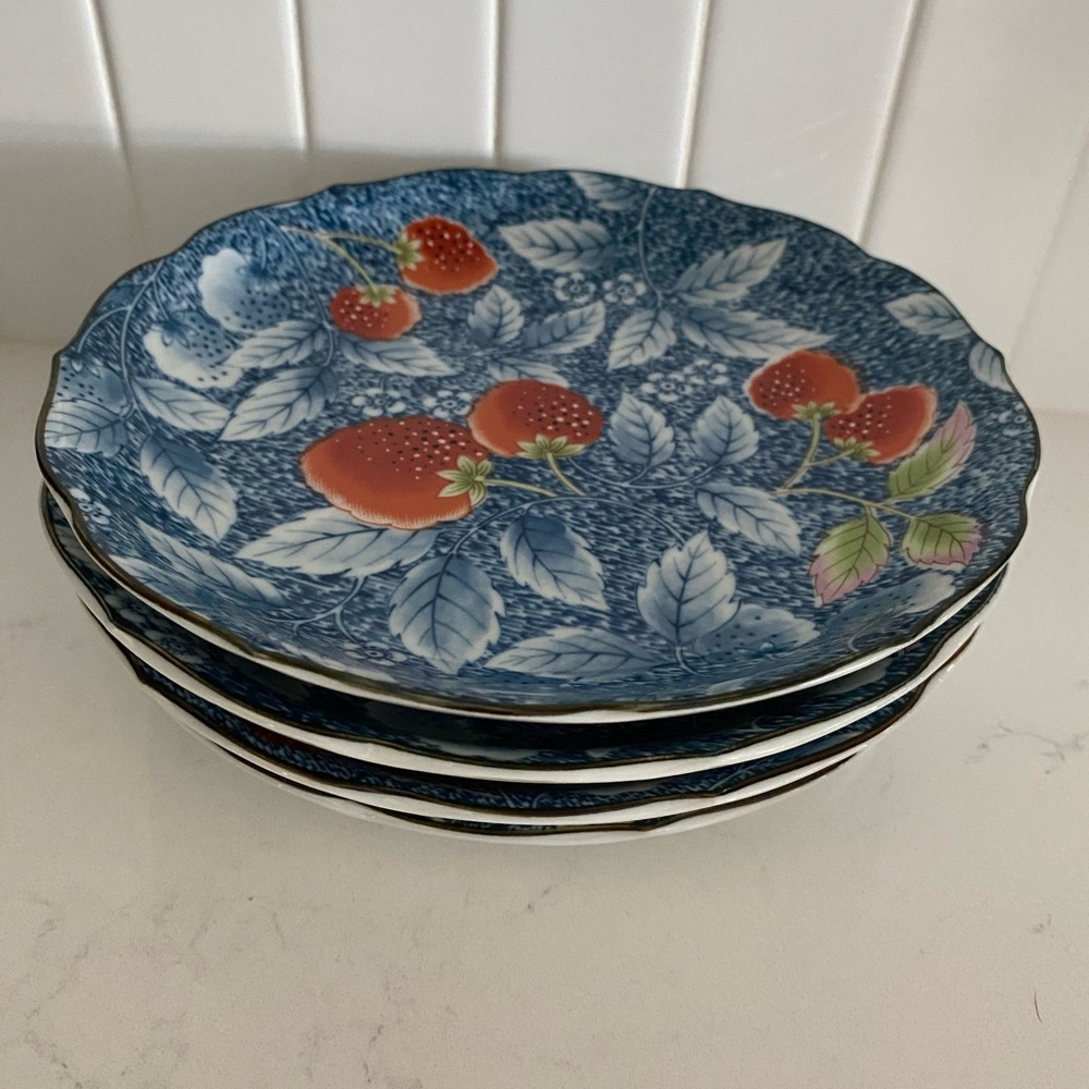Williams Sonoma Strawberry Patterned Blue and Red Desert Plates (4)